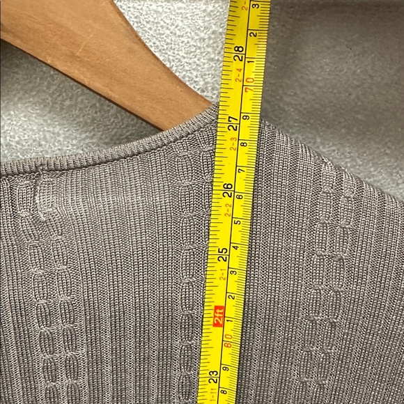 Vintage Lord & Taylor Women’s 100% Silk Cable Knit Sweater Sz XL Office Classic - Picture 7 of 7